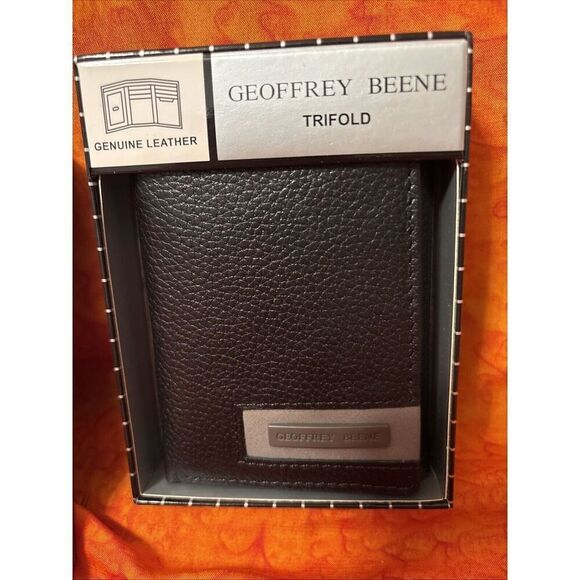 Geoffrey Beene Genuine Black Leather Men’s Trifold Wallet. New In Box - Picture 2 of 7